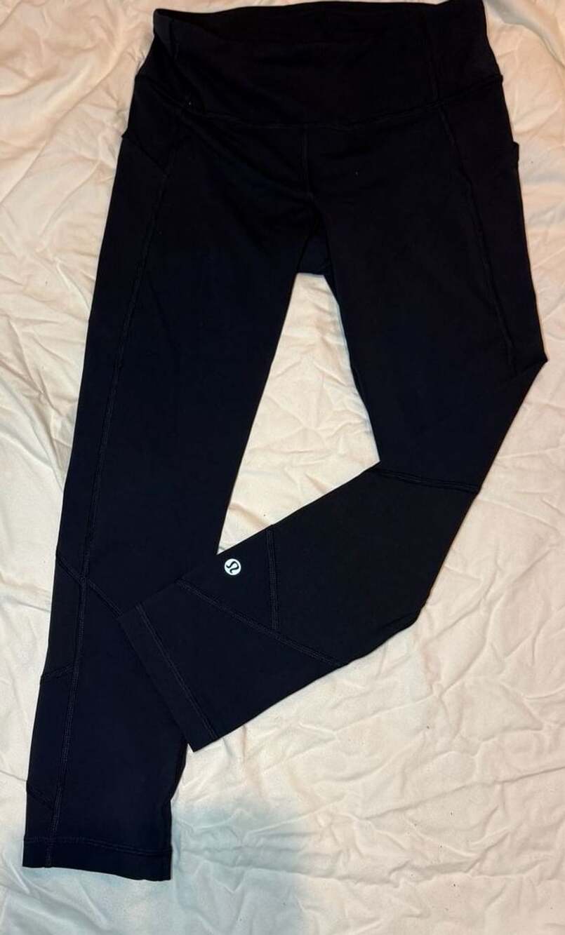 Lululemon Speed Up Crop Leggings Black Size 4